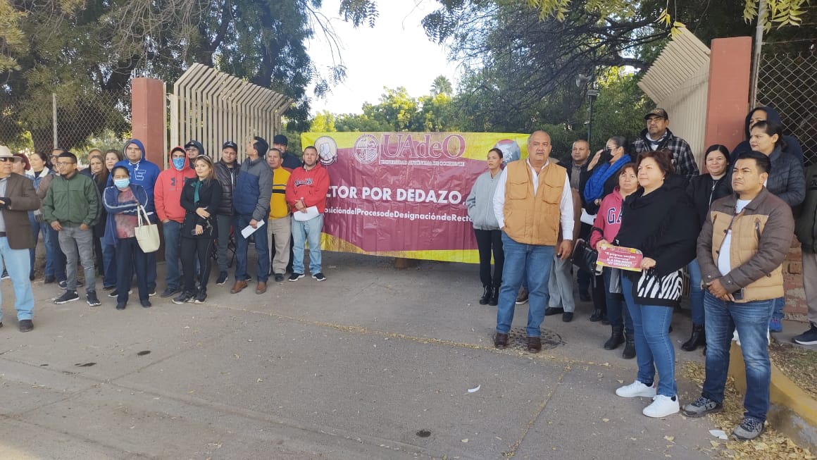 Personal docente y administrativo toman las instalaciones de la UAdeO en Guasave