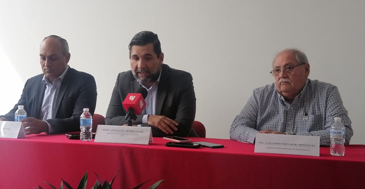 Empresario de Jalisco busca apoyo en Mazatlán para presidir la CMIC a nivel nacional