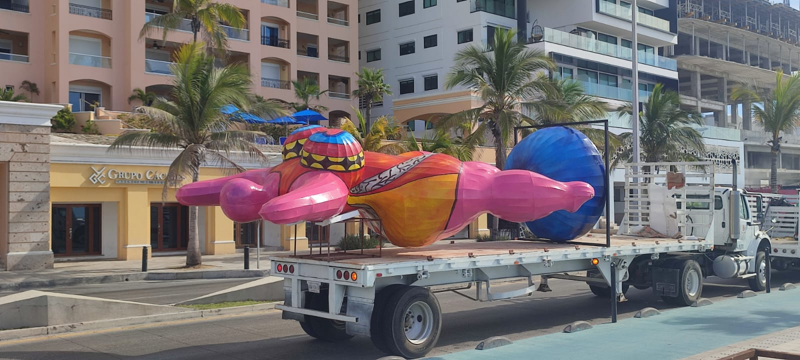 Ya vienen los monigotes carnavaleros, taquilla y baños ya fueron instalados en Mazatlán
