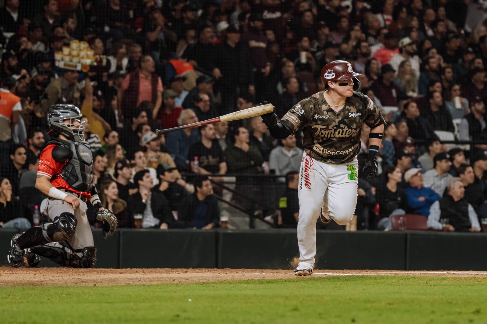 Reacciona la ofensiva guinda y Tomateros sigue con vida en la semifinal de la LMP