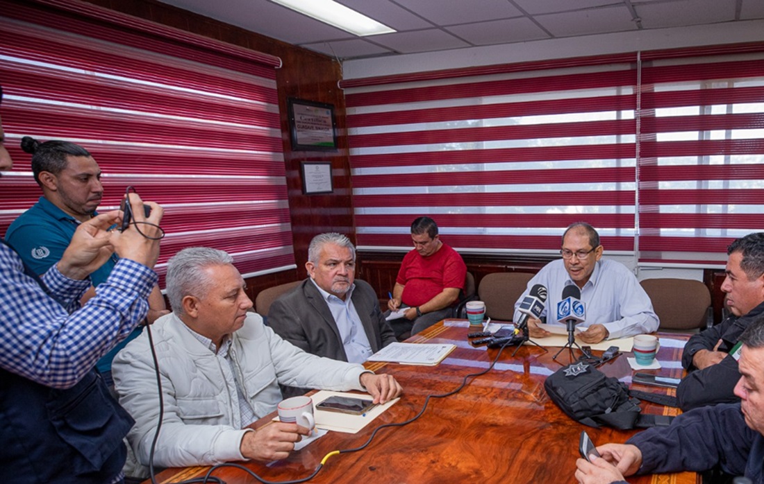 Un lesionado por bala perdida y tres por pirotecnia durante festejos de fin de año en Guasave