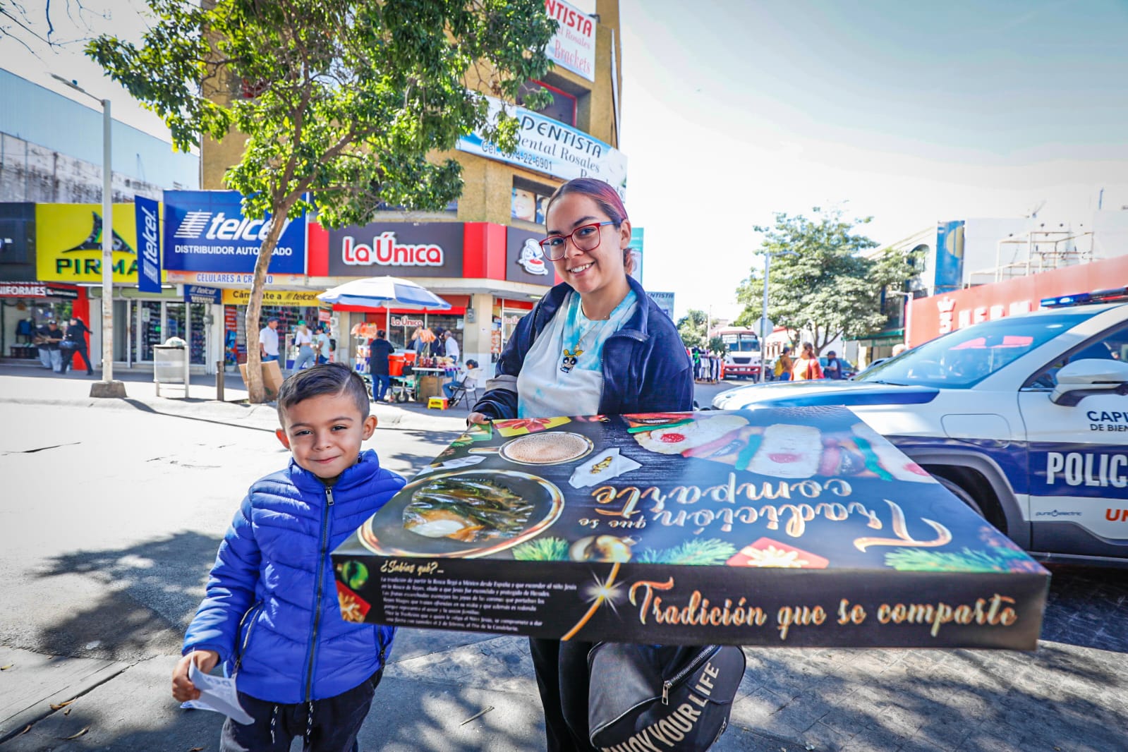 Culichis ‘abarrotan’ pastelerías en busca de rosca de reyes