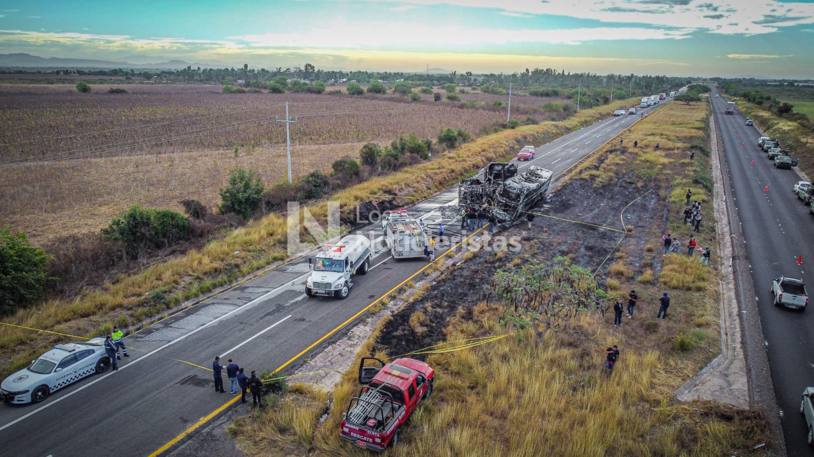 ‘No perdemos la esperanza de encontrarlo con vida’: Familiares de pasajero del camionazo en Elota