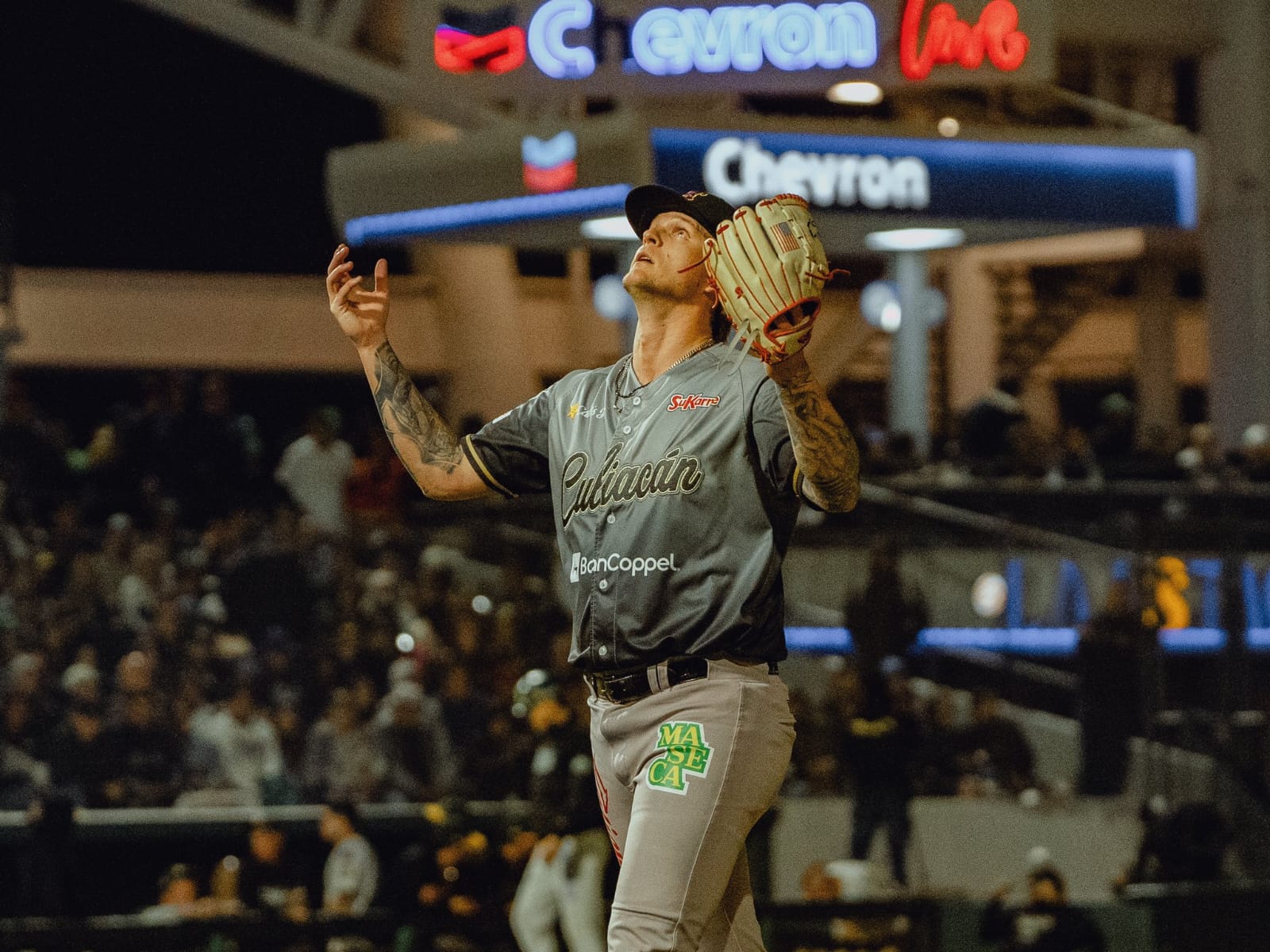 Tomateros blanquea al campeón y tiene medio boleto a semifinales