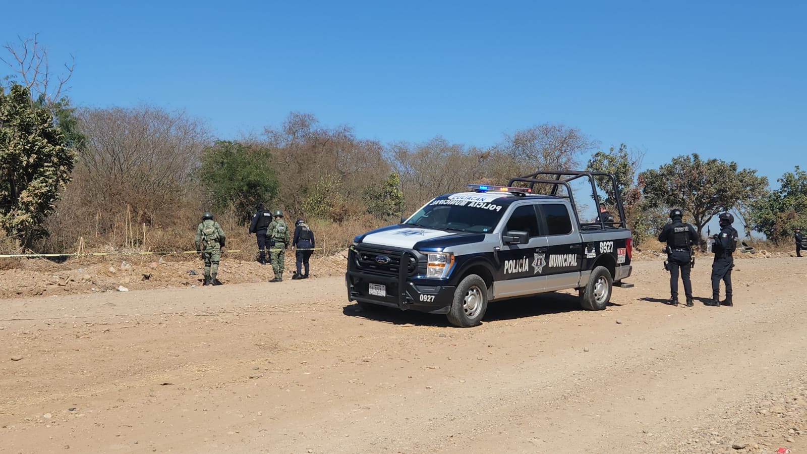 Asesinado a balazos y con el rostro cubierto con cinta, localizan a un hombre al sur Culiacán