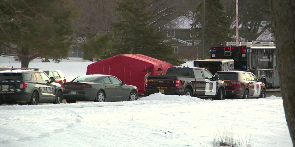 En tiroteo, dos policías y un paramédico resultaron muertos en Minnesota