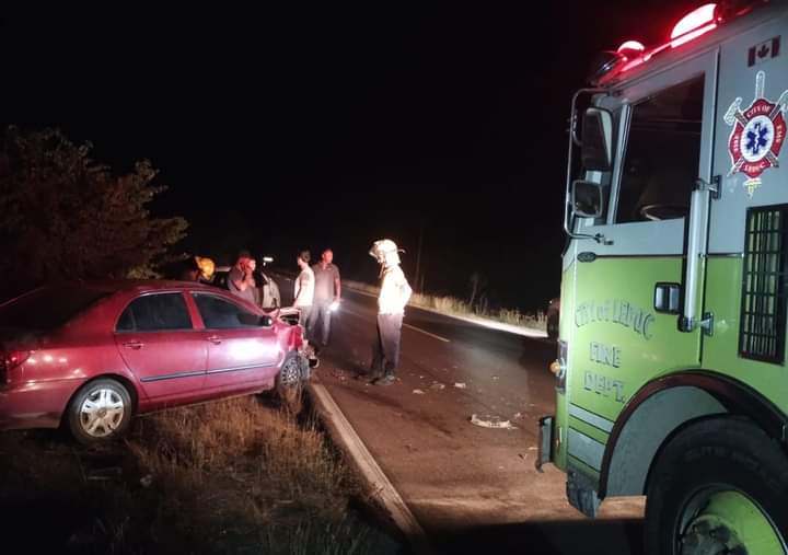 Choque de tráiler y automóvil deja a cuatro personas lesionadas en Escuinapa