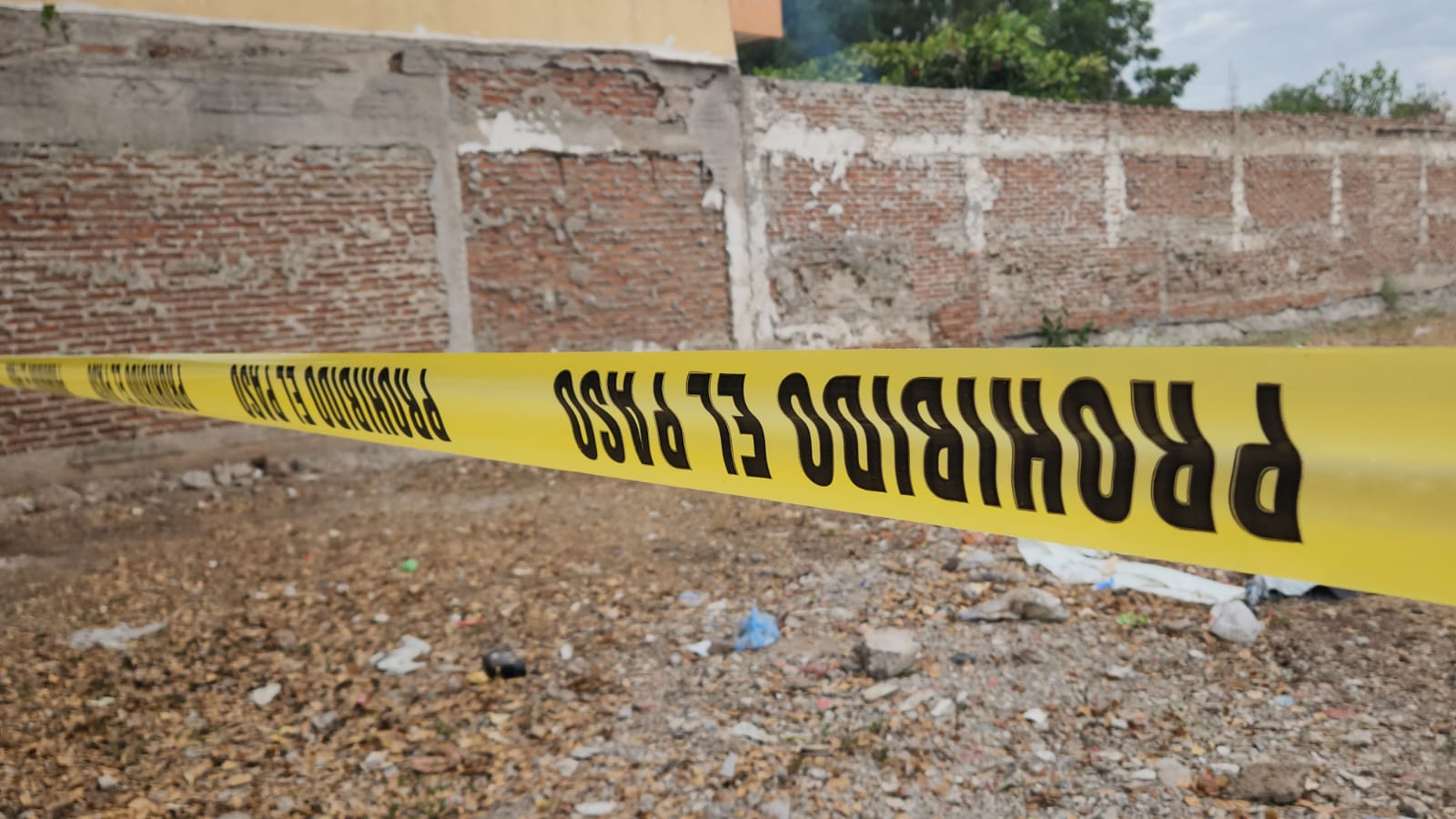 Con huellas de violencia localizan sin vida a un hombre en la Miguel Hidalgo de Culiacán