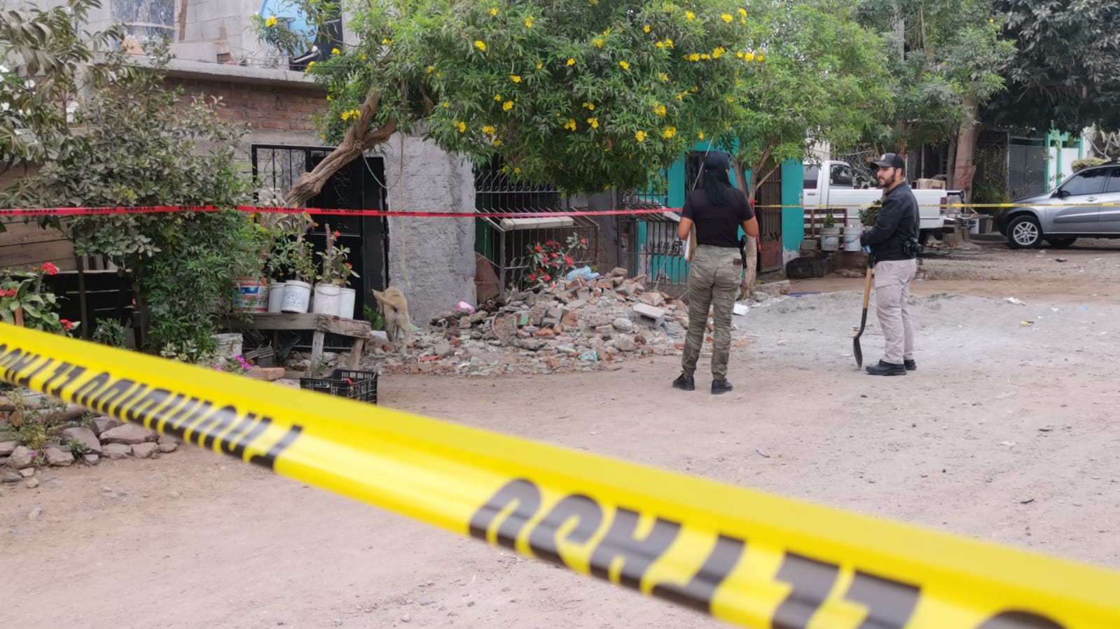 Continúa Fiscalía búsqueda de más restos humanos en domicilio de la colonia Laureles en Los Mochis