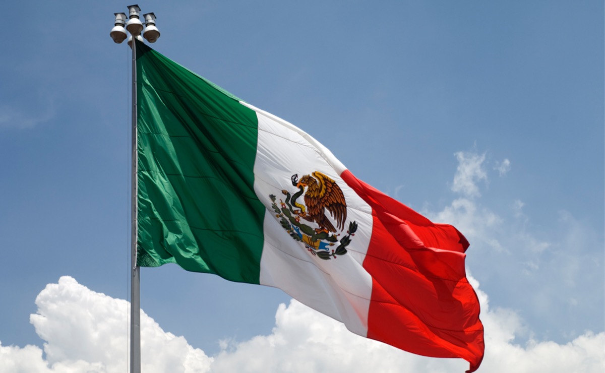 ¿El 24 de febrero, Día de la Bandera, es feriado? Esto dice la Ley Federal del Trabajo