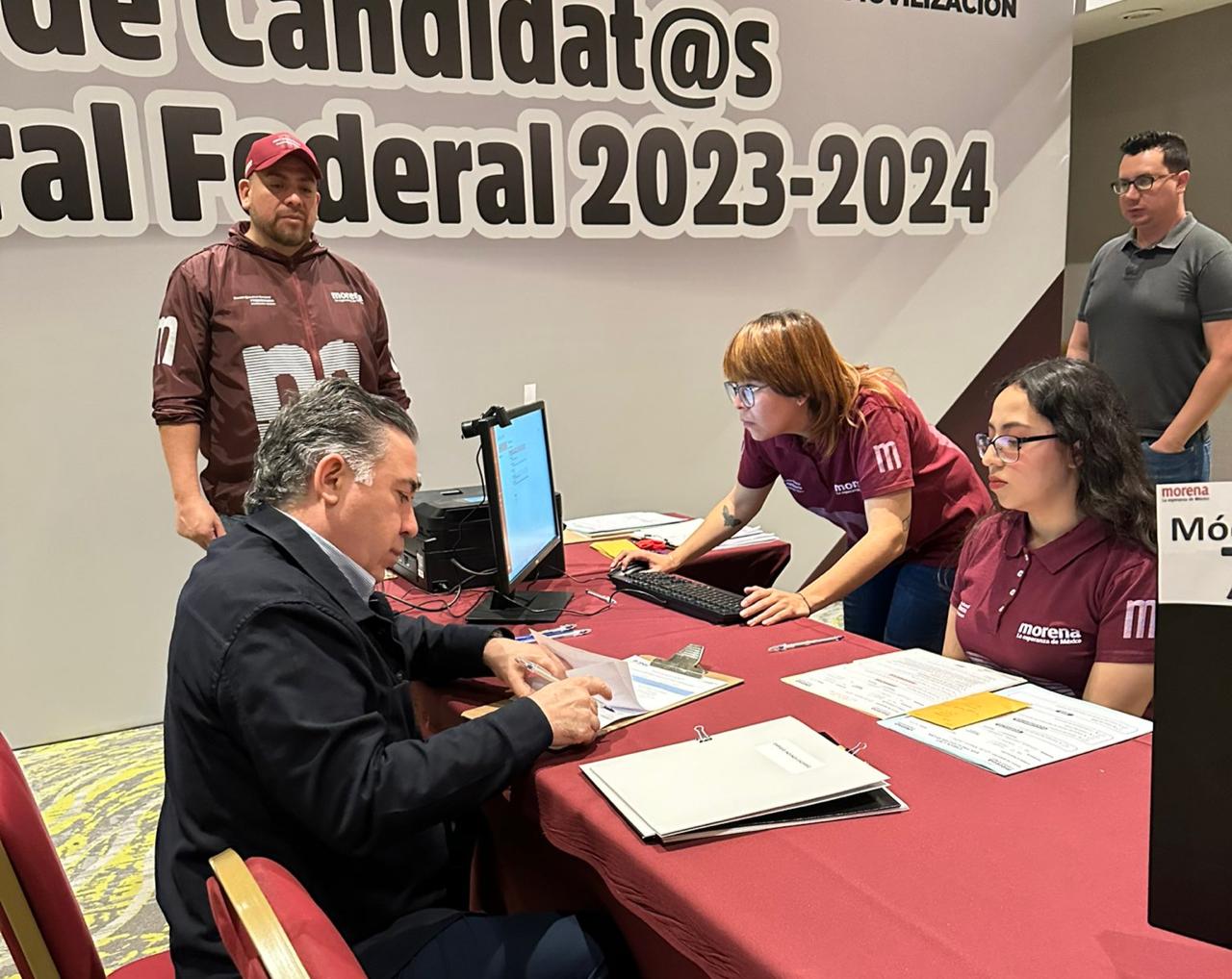 Formaliza Enrique Inzunza su registro por la candidatura al Senado de la República por Morena