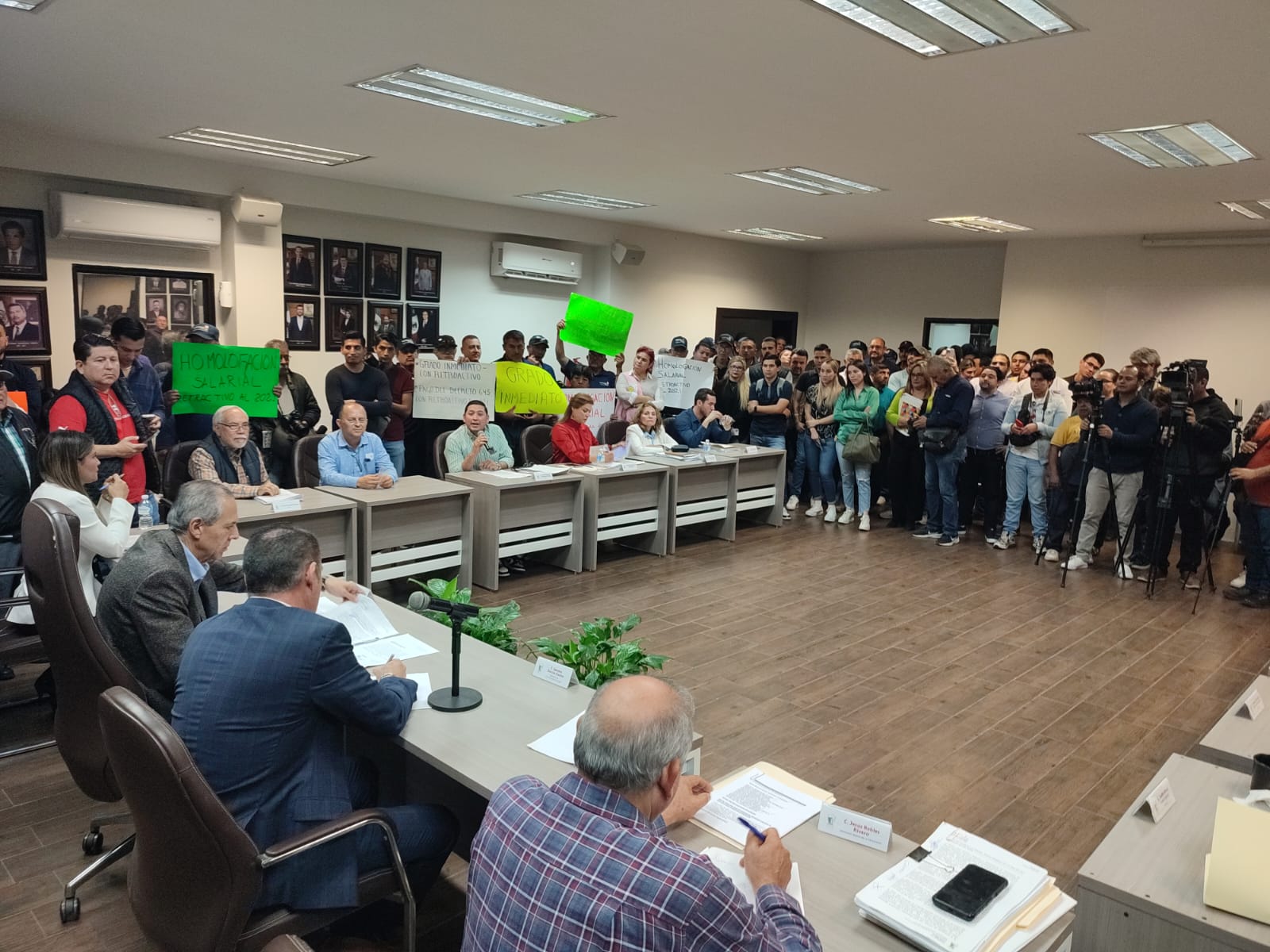 Hay desbandada en el Cabildo de Ahome; solicitan licencia alcalde, síndica procuradora y seis regidores