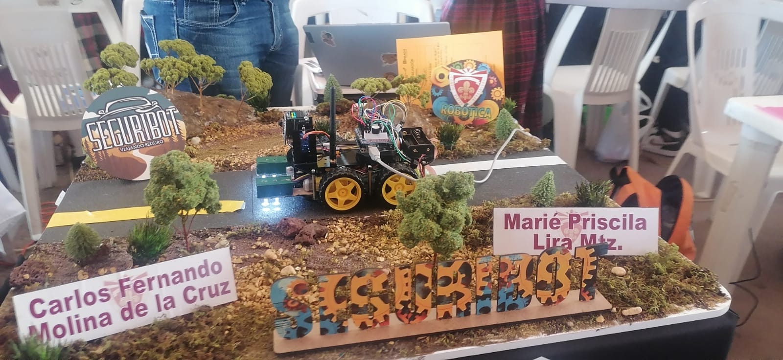 Inicia el concurso Infomatrix de donde saldrán estudiantes ganadores para participar en Rumania