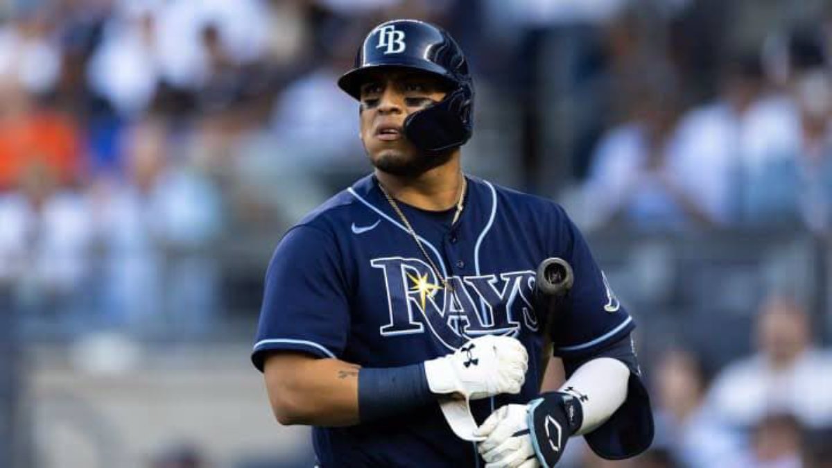 El mexicano Isaac Paredes aparece entre los mejores 100 jugadores de Grandes Ligas