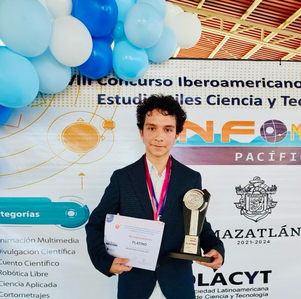 Joel Joab Grijalva Morales ganador del premio Platino, Bicampeón en Infomatrix Pacífico 2024