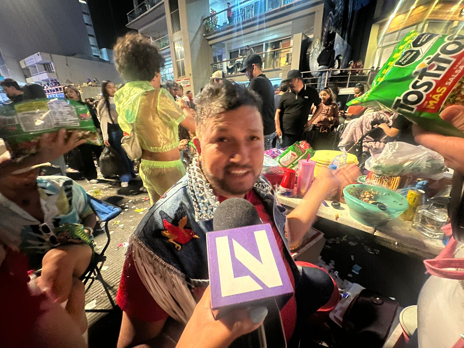 Llevan 18 años sin perderse un solo carnaval y esta vez madrugaron desde el jueves; es la historia de los Esparza