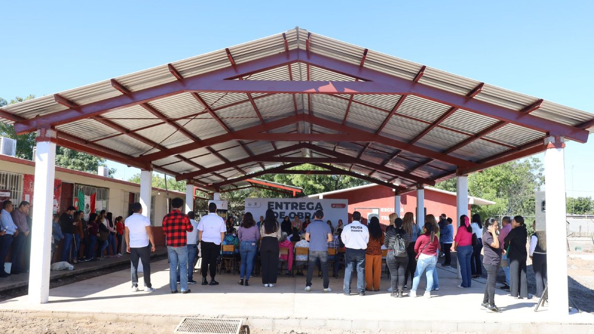 Margoth Urrea se compromete con la educación y entrega obras en escuelas