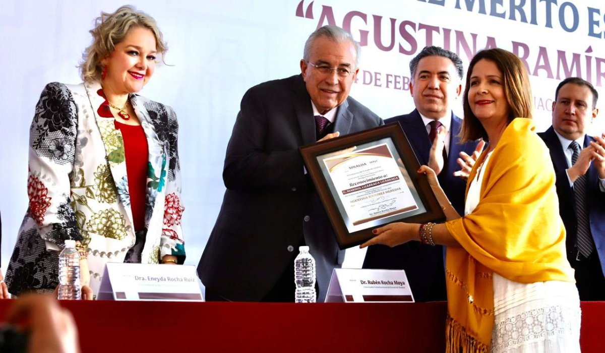Marisol Lizárraga recibe Galardón “Agustina Ramírez”; es ejemplo en la construcción de paz en Sinaloa: Rocha