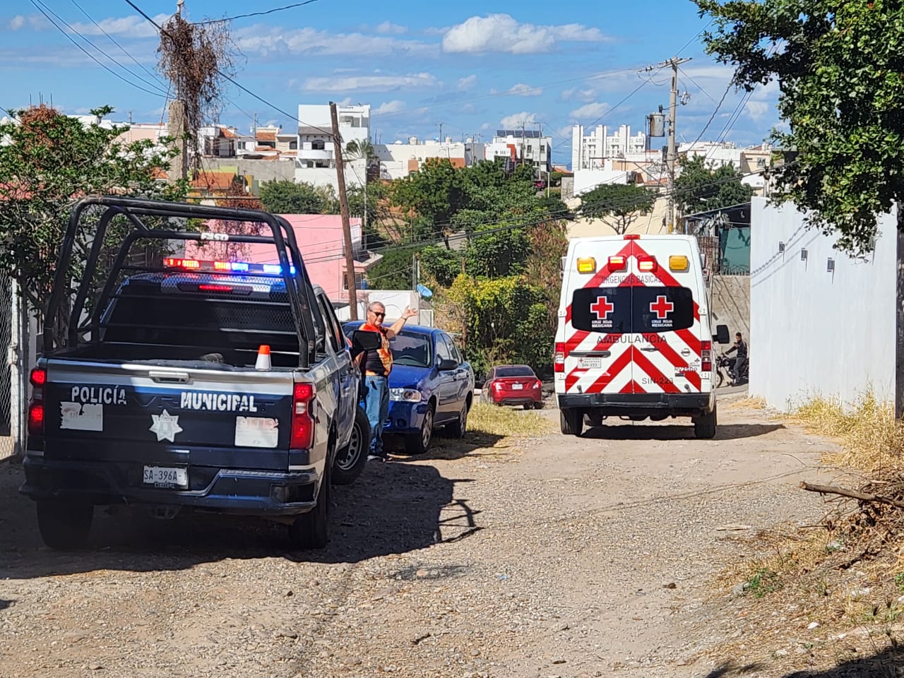 Mujer resulta con quemaduras en su cuerpo en explosión de su vivienda, en Culiacán