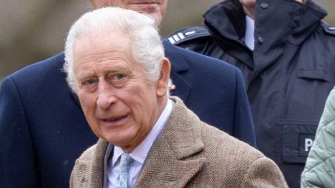 El rey Carlos III padece cáncer, revela el Palacio de Buckingham