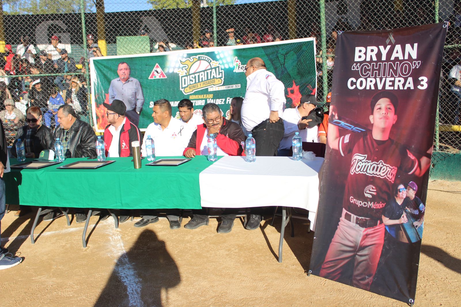 ¡Por ti ‘Chinito’! Rinden emotivo homenaje a Bryan Corvera en la Liga de Beisbol Humaya