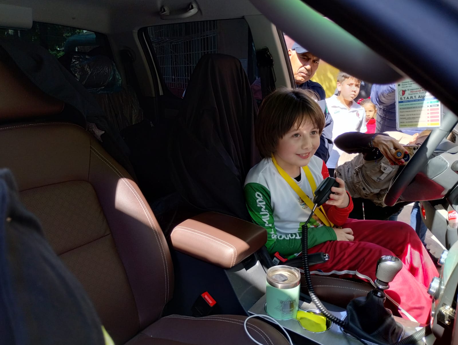 ¡Éxito Samuel Dice! Compañeros del niño ambientalista despiden al guasavense que representará a México en Ecuador