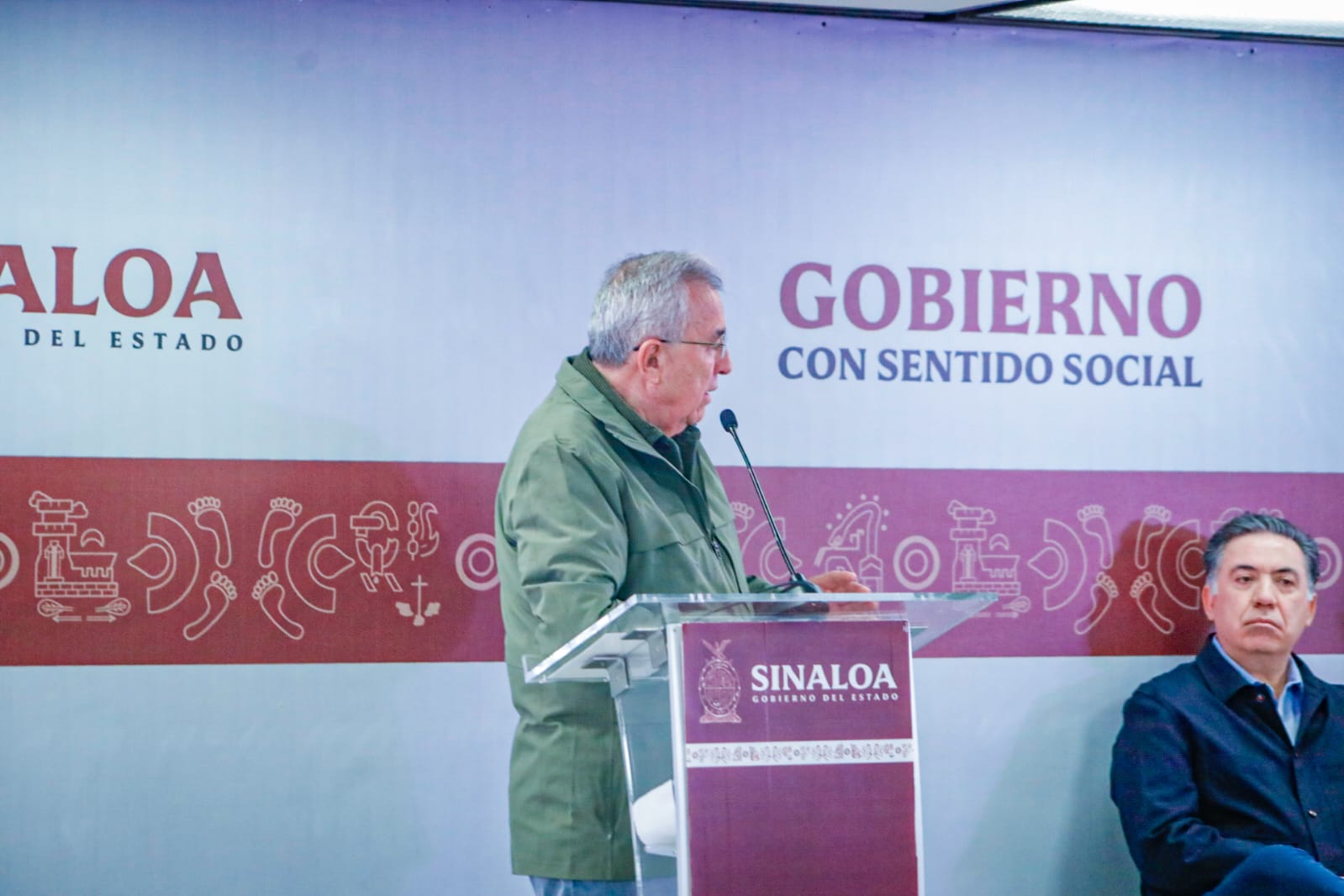 “No todos van a quedar”; hay cambios en las listas de candidatos a diputados federales de Morena, revela Rocha