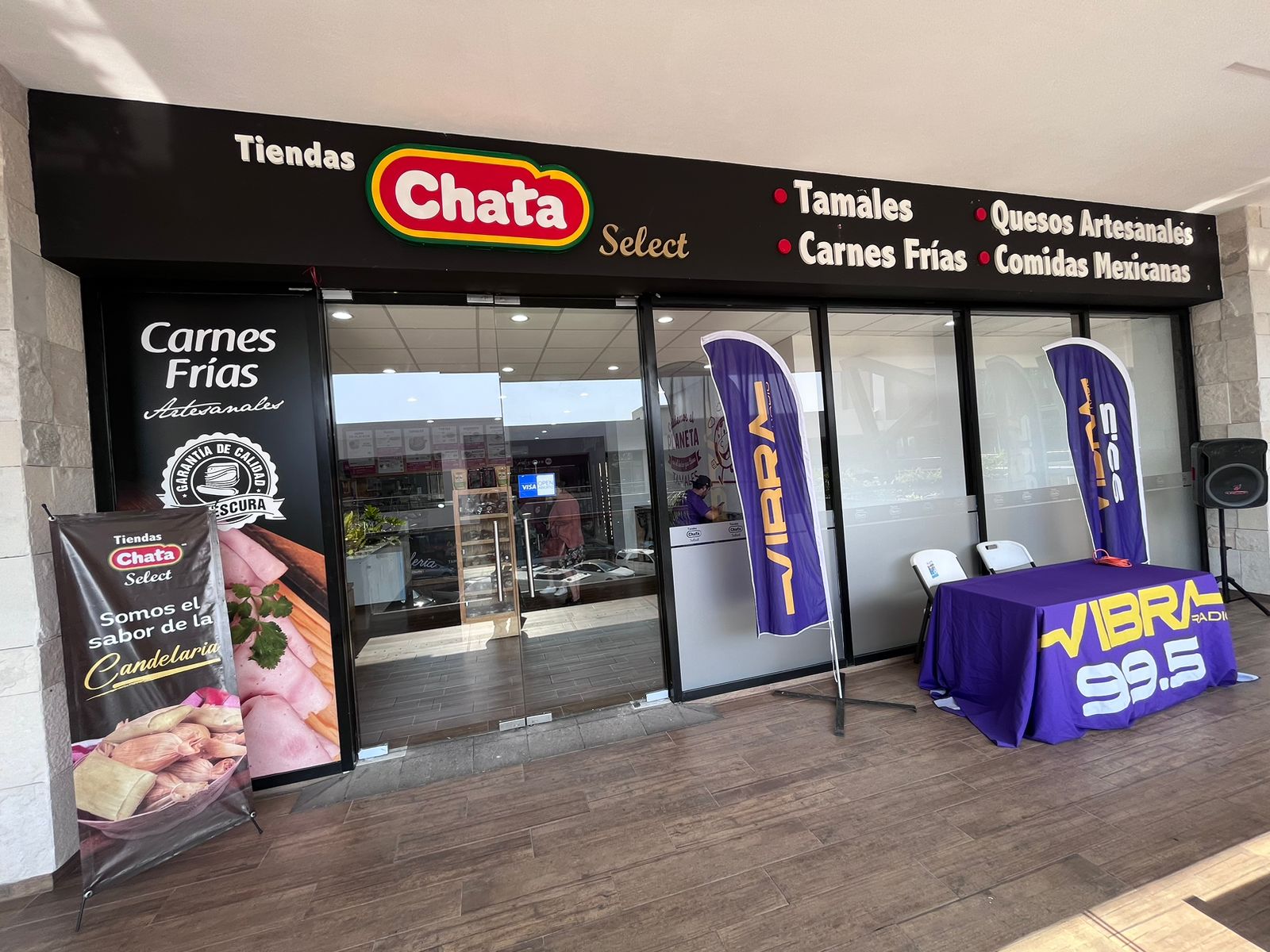 Ya llegó a Isla Tres City Center la ‘Tamaliza’ de Vibra Radio y Productos Chata en Mazatlán