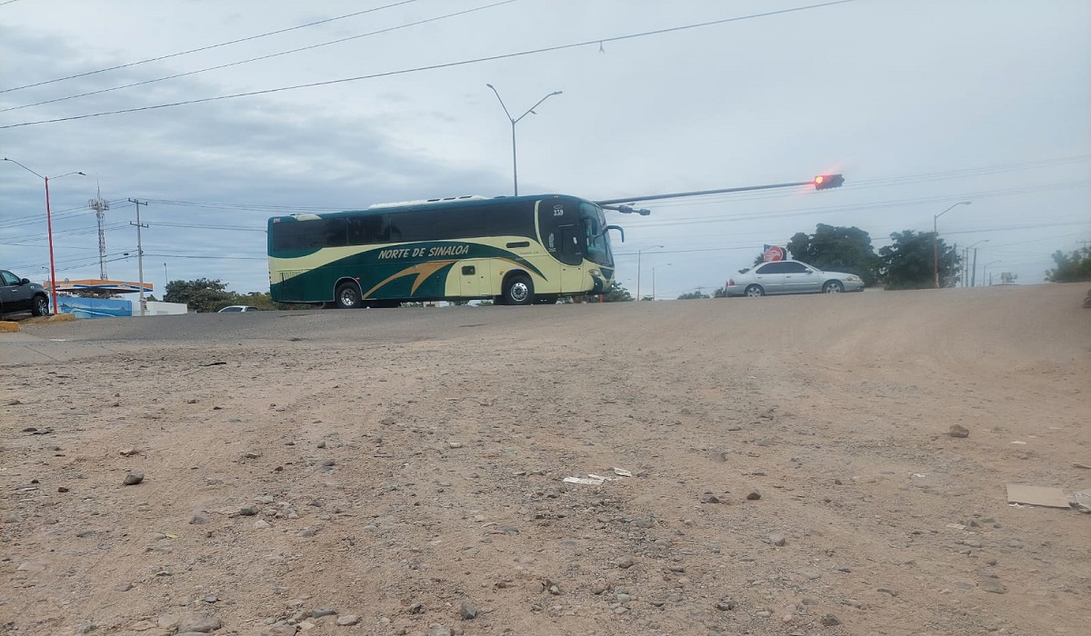 Anuncian en Guamúchil la rehabilitación del acceso a la colonia Insurgentes a petición ciudadana