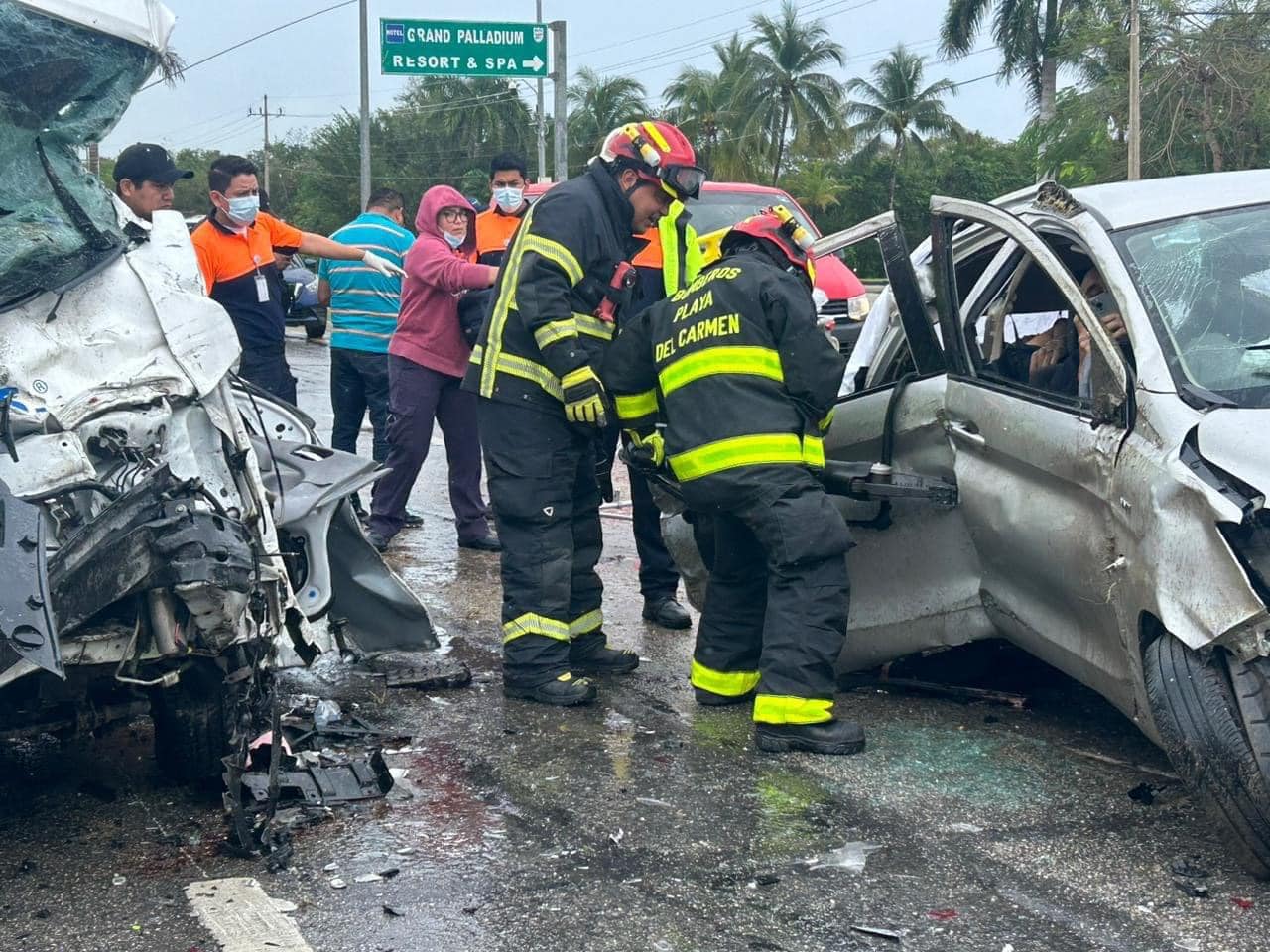 Turistas argentinos pierden la vida en accidente en carretera en Quintana Roo; esta fue la causa del incidente