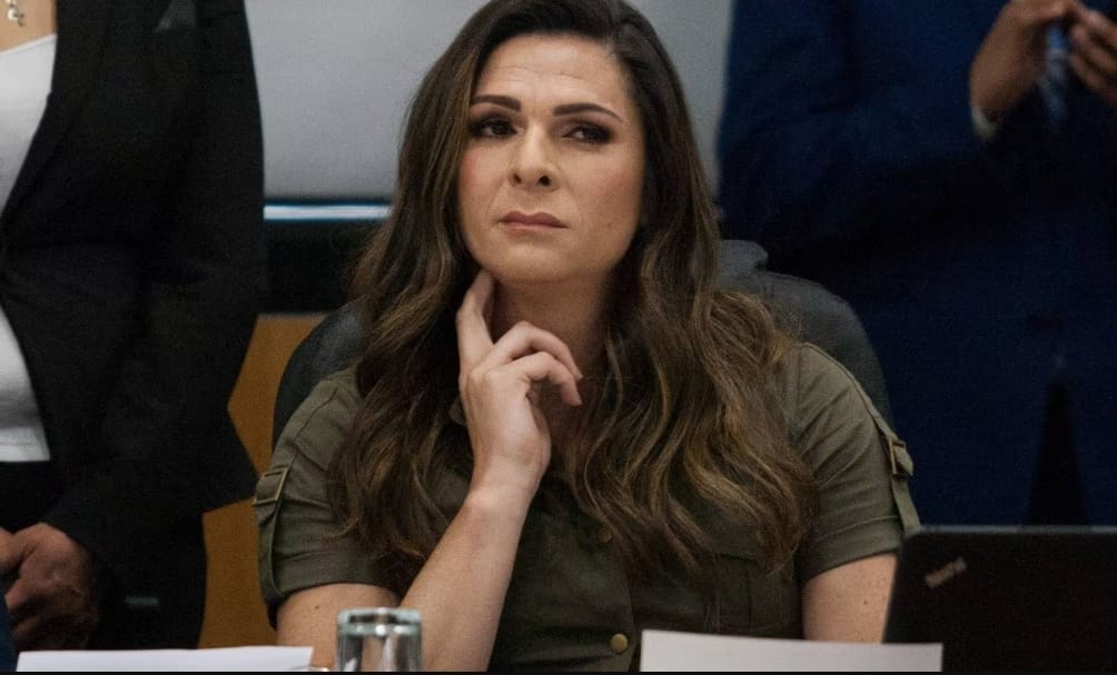 Polémica: Ana Guevara viaja de París a México en Clase Business con costo de 160 mil pesos por viaje redondo