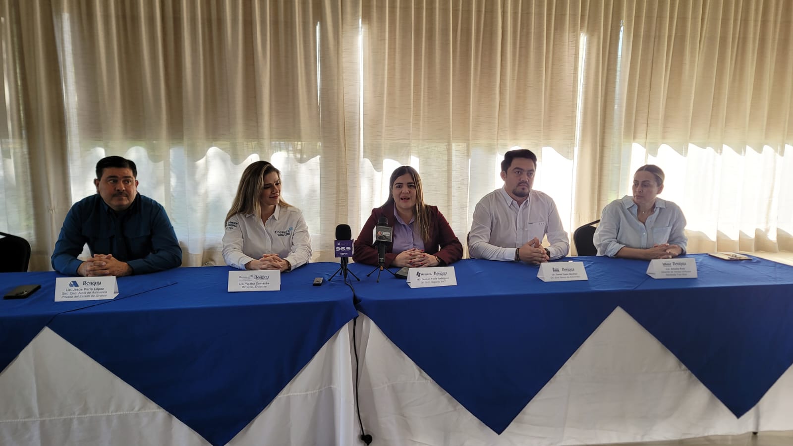 Participa en la Noche Bohemia con Causa y apoya a Encauza y el Banco de Alimentos