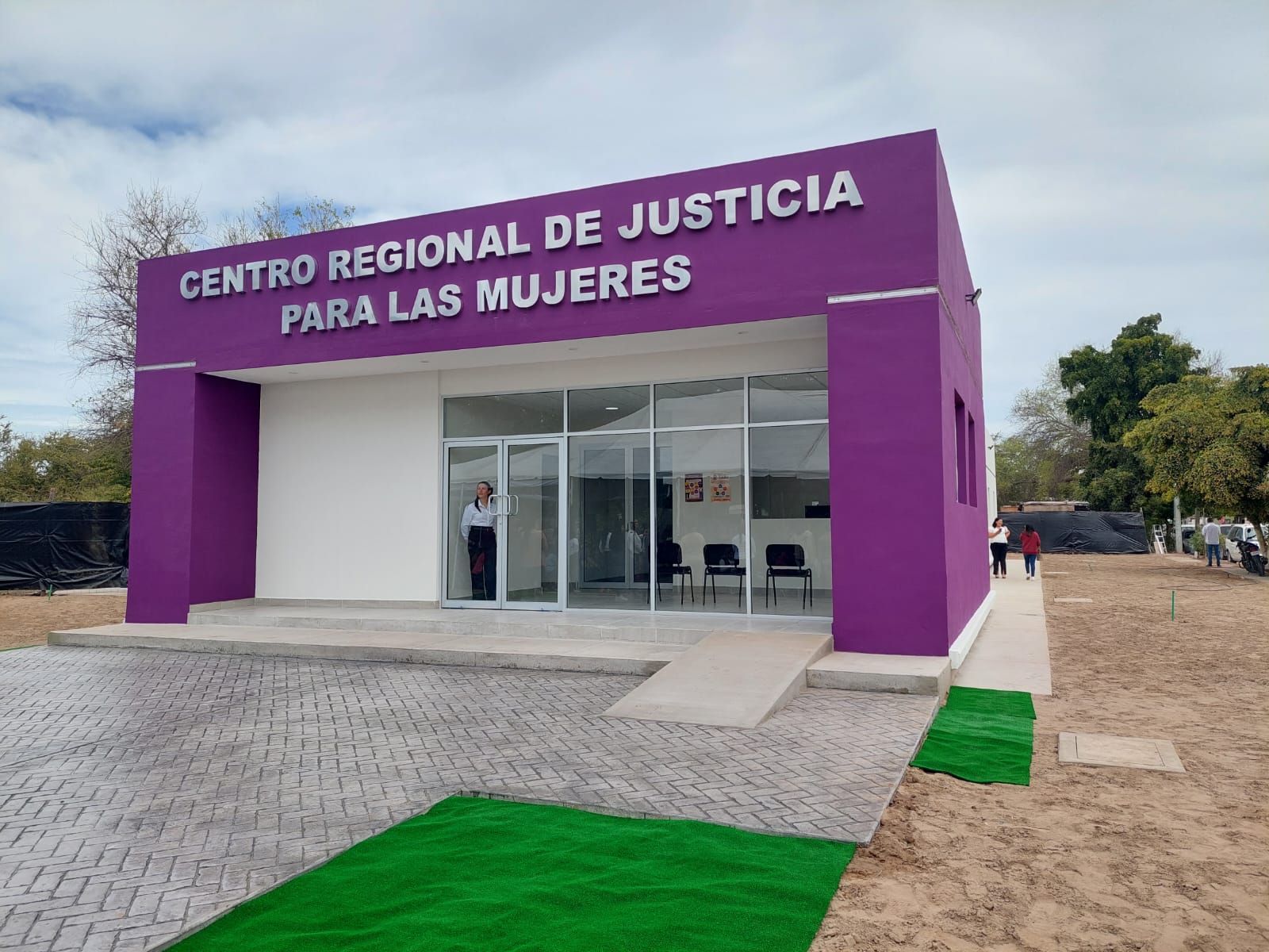 Inaugura el gobernador Rubén Rocha el Centro Regional de Justicia para las Mujeres en Ahome