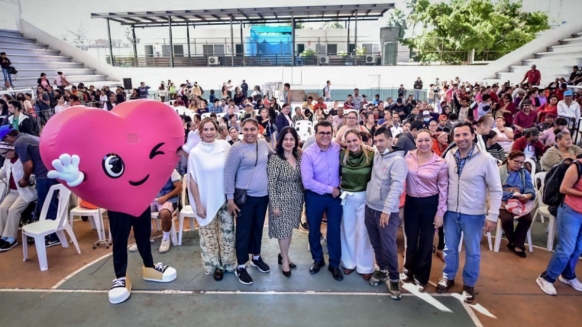 Personas con discapacidad reciben el primer apoyo del 2024 de parte del DIF Mazatlán y el gobierno municipal