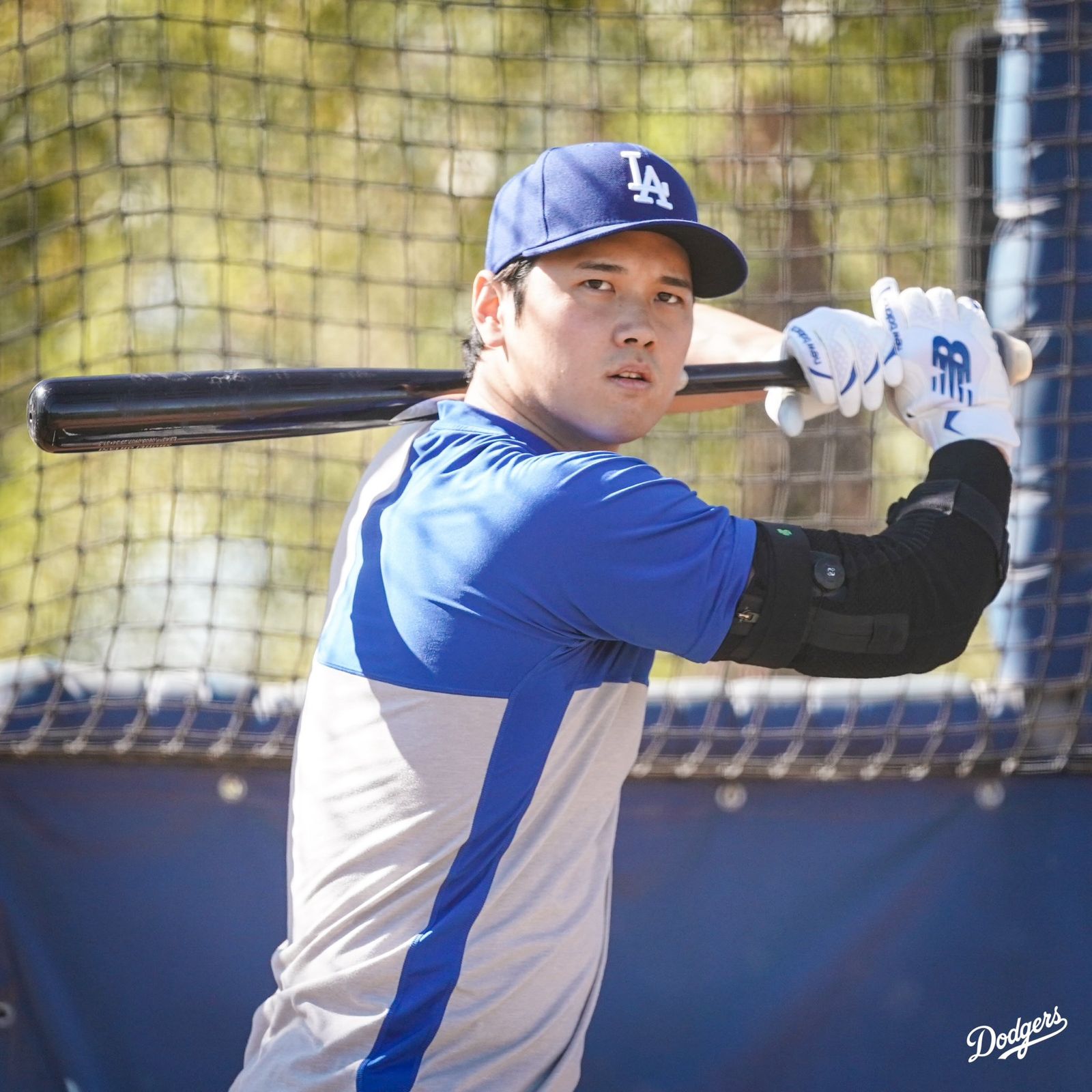Shohei Ohtani tiene su primera práctica de bateo en la pretemporada de los Dodgers de Los Ángeles