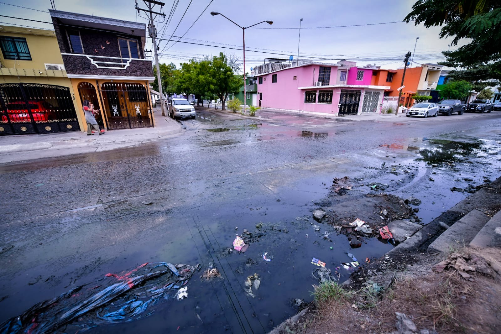 Terminarán los problemas del Alarcón en Mazatlán: inician obras de rehabilitación de la red de drenaje