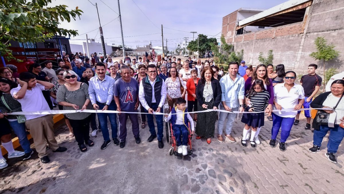 Fuentes del Valle tiene un nuevo puente peatonal tras varios meses de solicitarlo en Mazatlán