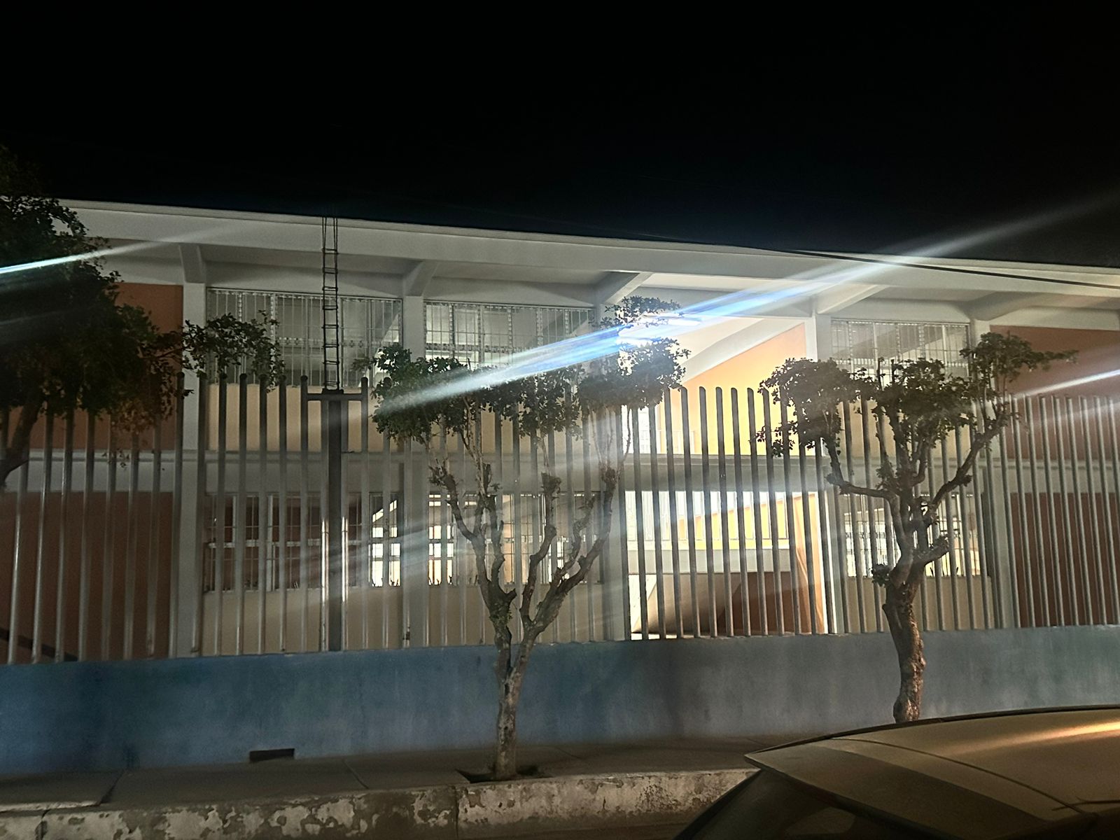 ¡Se hizo la luz! para la primaria Sixto Osuna de Villa Unión, les perdonarán deuda de casi 200 mil pesos