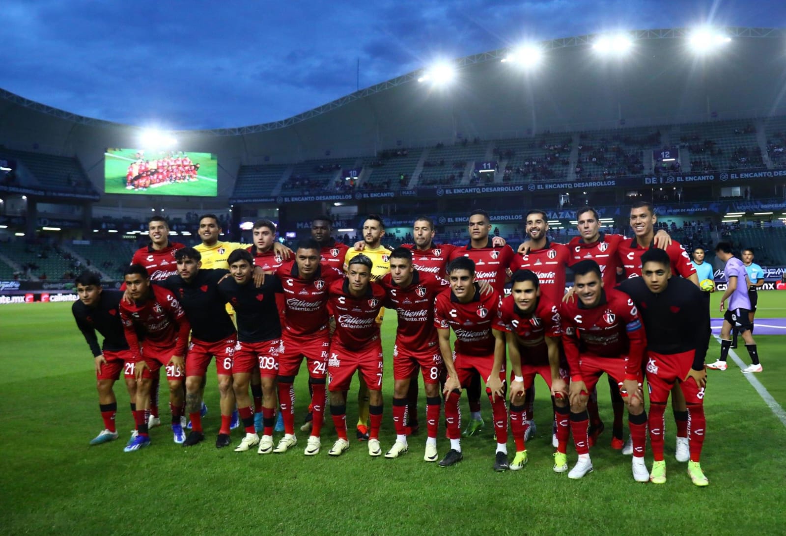 En un juego para el bostezo Mazatlán vence 2-0 al Atlas y gana su primer partido del Clausura 2024