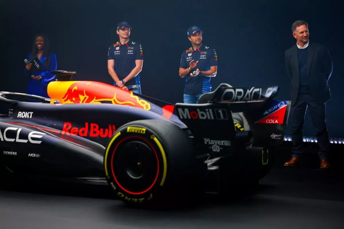 Sergio “Checo” Pérez prueba el nuevo RB20 previo a la temporada 2024 de la Formula 1