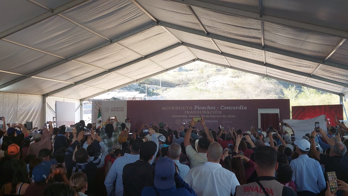 De todo el sur de Sinaloa llegaron a ver a AMLO en la inauguración del Acueducto Picachos-Concordia