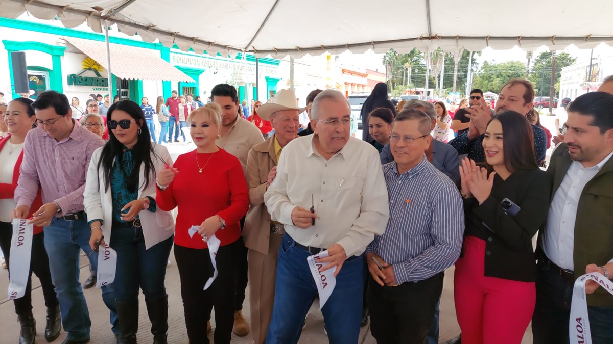 Inauguran dos obras de pavimentación con una inversión de más de 12.5 mdp, en Angostura