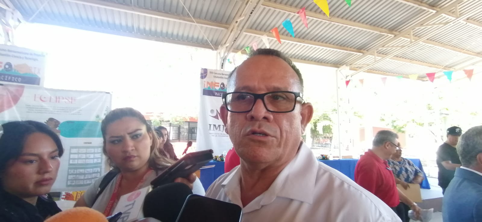 Padres de familia denuncian ante la SEP en Mazatlán a directores de primaria; no dicen en qué gastan las cuotas
