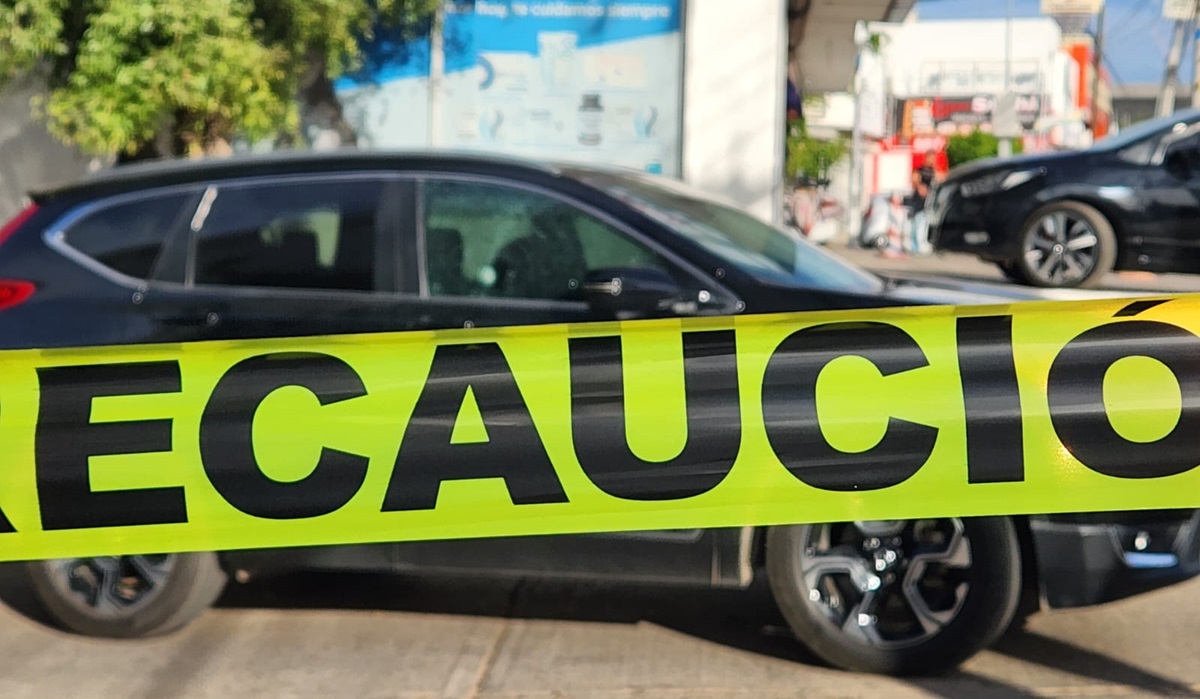Disparan contra conductor de camioneta Honda CRV para asaltarlo en Culiacán; le quitan 150 mil pesos