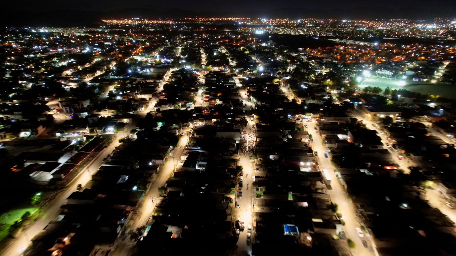 Valles del Ejido y Ampliación Valles del Ejido estrenan alumbrado público LED en Mazatlán