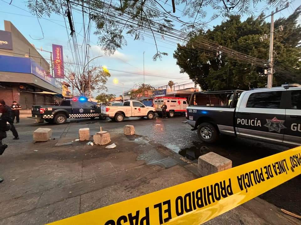 Botín millonario y dos custodios de valores fallecidos, el saldo de un violento asalto en Jalisco