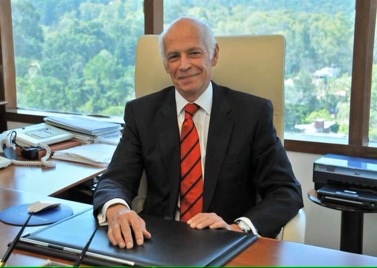 Renuncia Luis Niño de Rivera como presidente de Banco Azteca ¿Quién queda en su lugar?