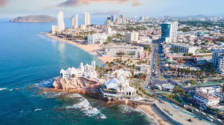 “Mazatlán no se vende solo, se tiene que salir a buscar al turista”: Francis Cázares, presidenta de la Canaco