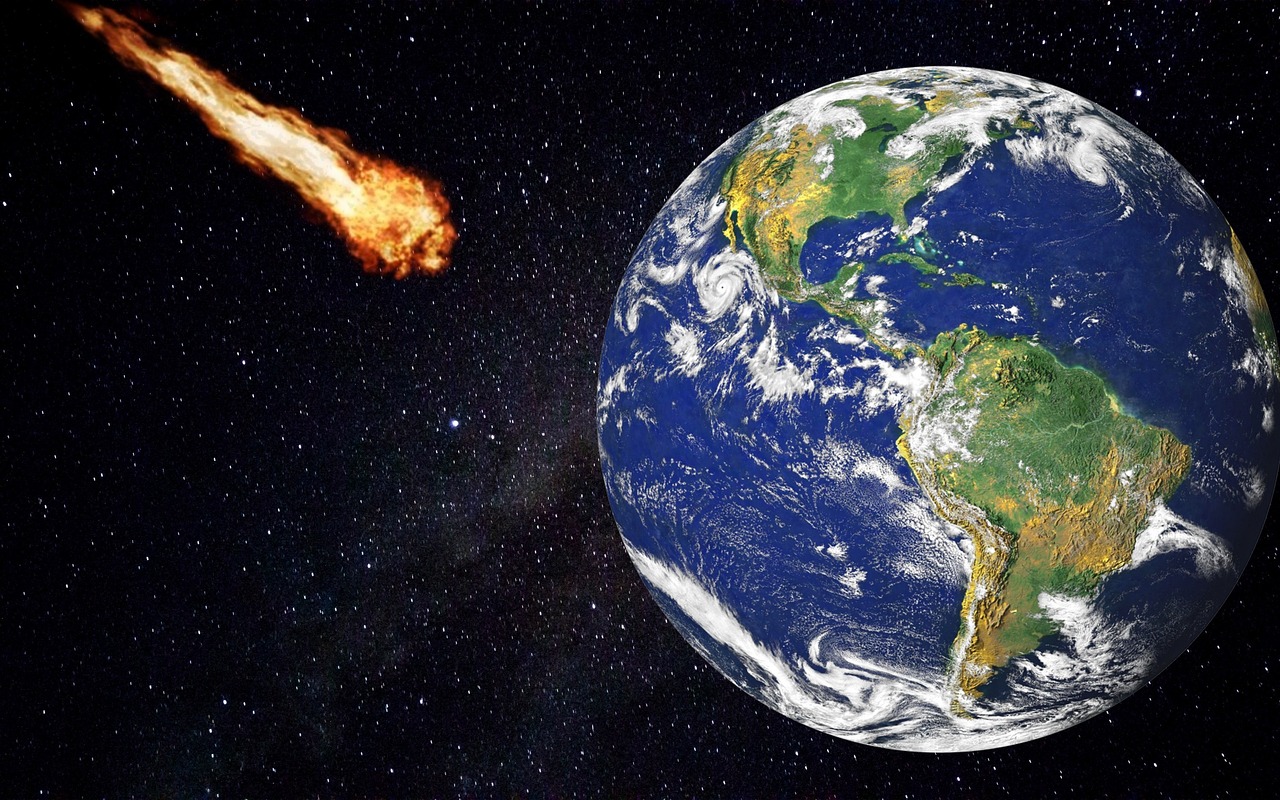 ¡ES HOY! Enorme meteorito pasará a unos kilómetros de la Tierra