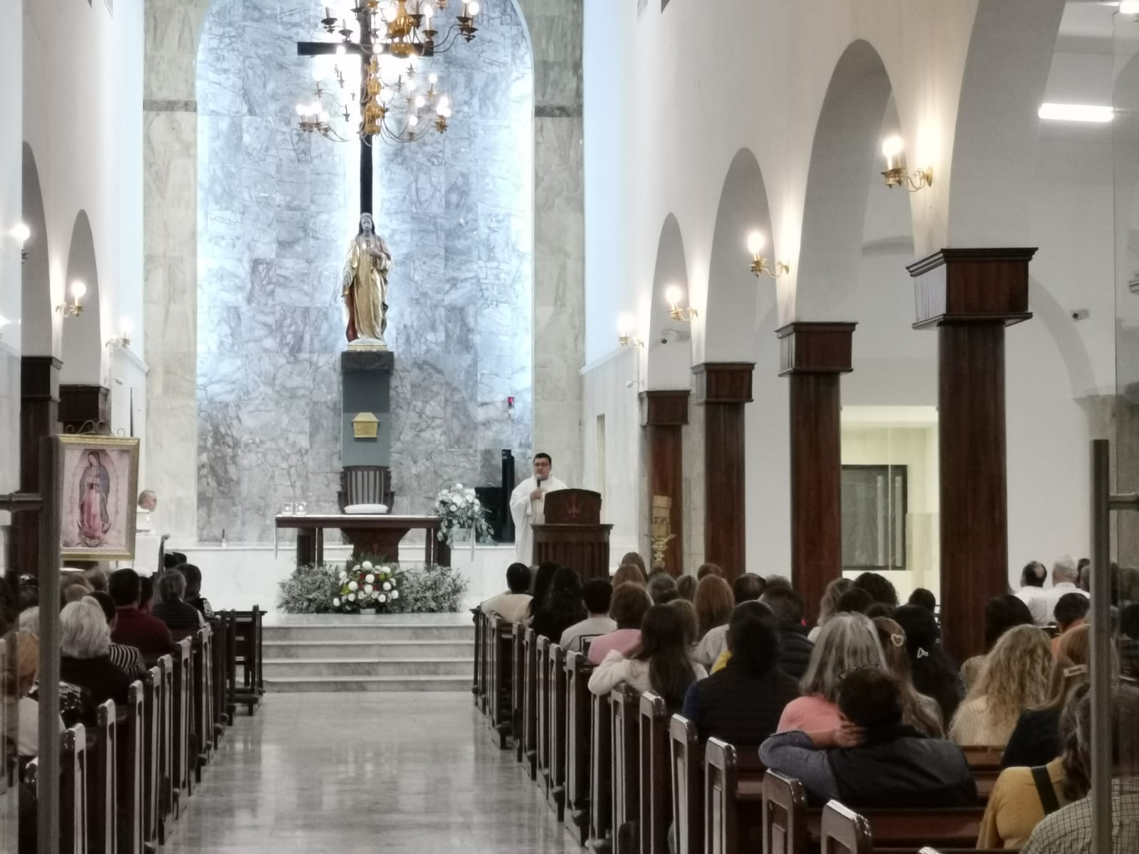 Realizan misa en Los Mochis por el eterno descanso de Maxine Ximena, víctima del camionazo en Elota